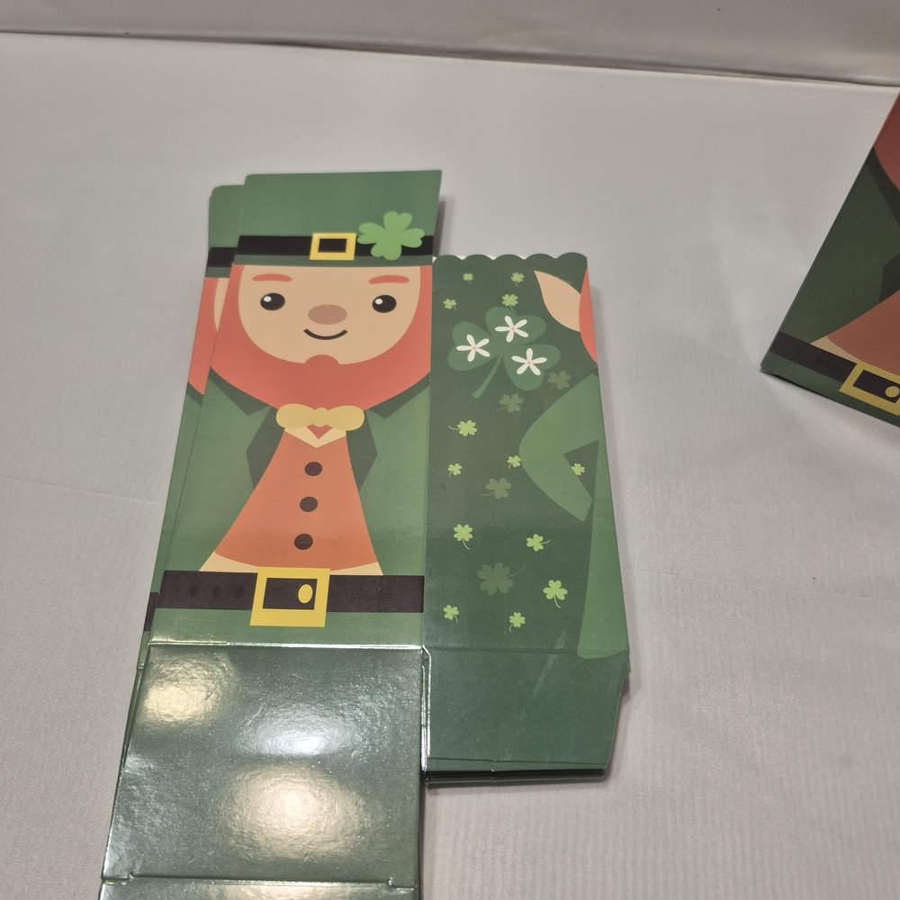 Set Of 24 Leprechaun Themed Party Goody Boxes Decorations Brand New Party Supply - Picture 3 of 8